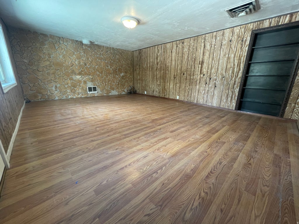 Photo of 634 TOANA ST, Wendover, UT 84083 (MLS # 2185055)