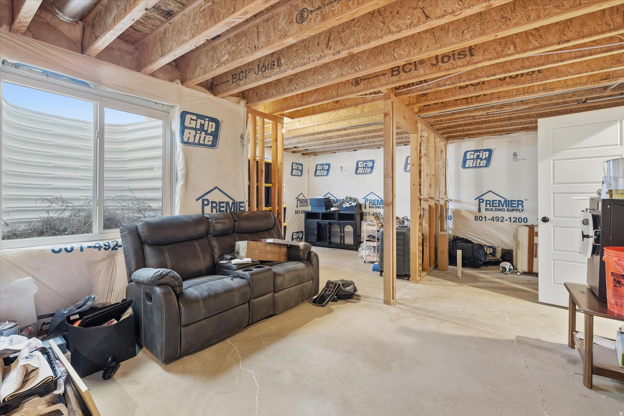 PLYMOUTH ACRES - Residential