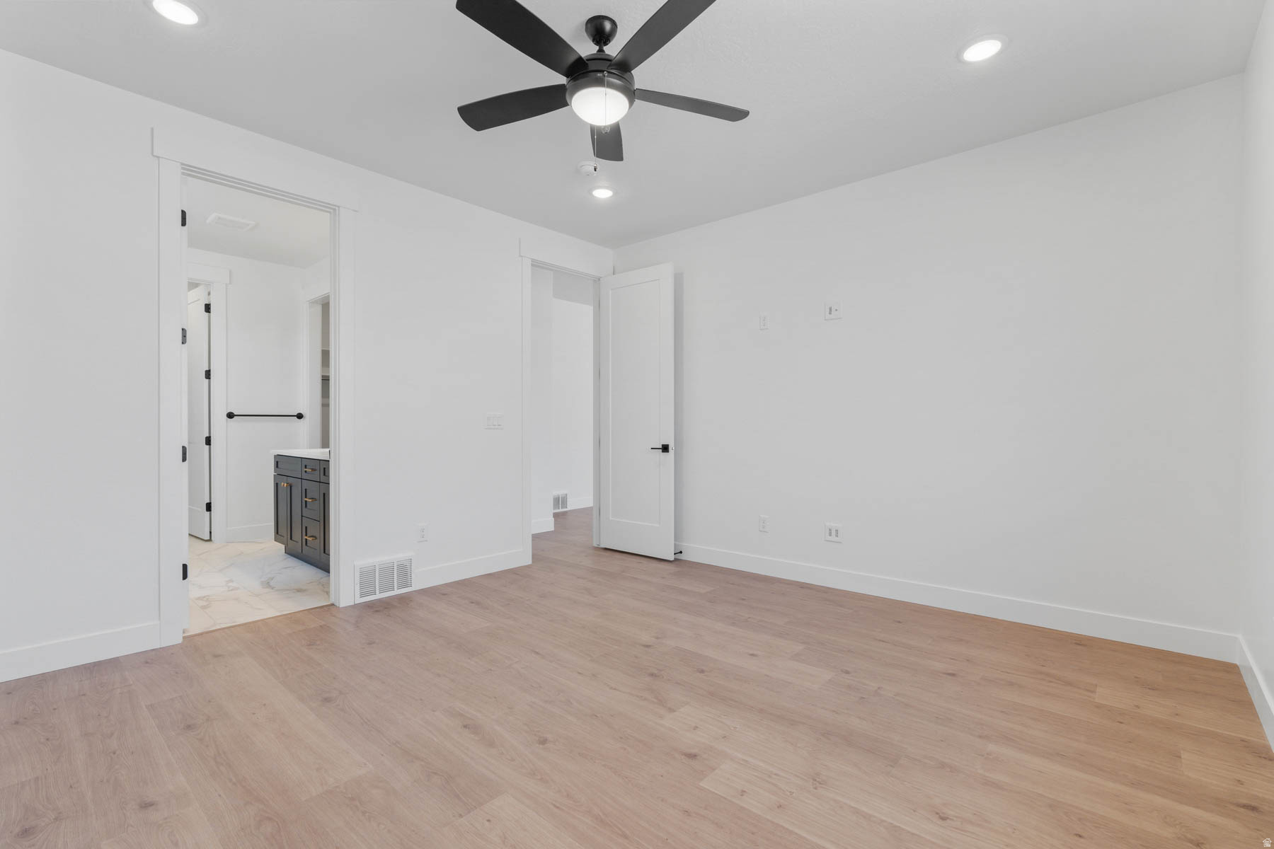 VISTAS AT SUMMIT RDG - Residential