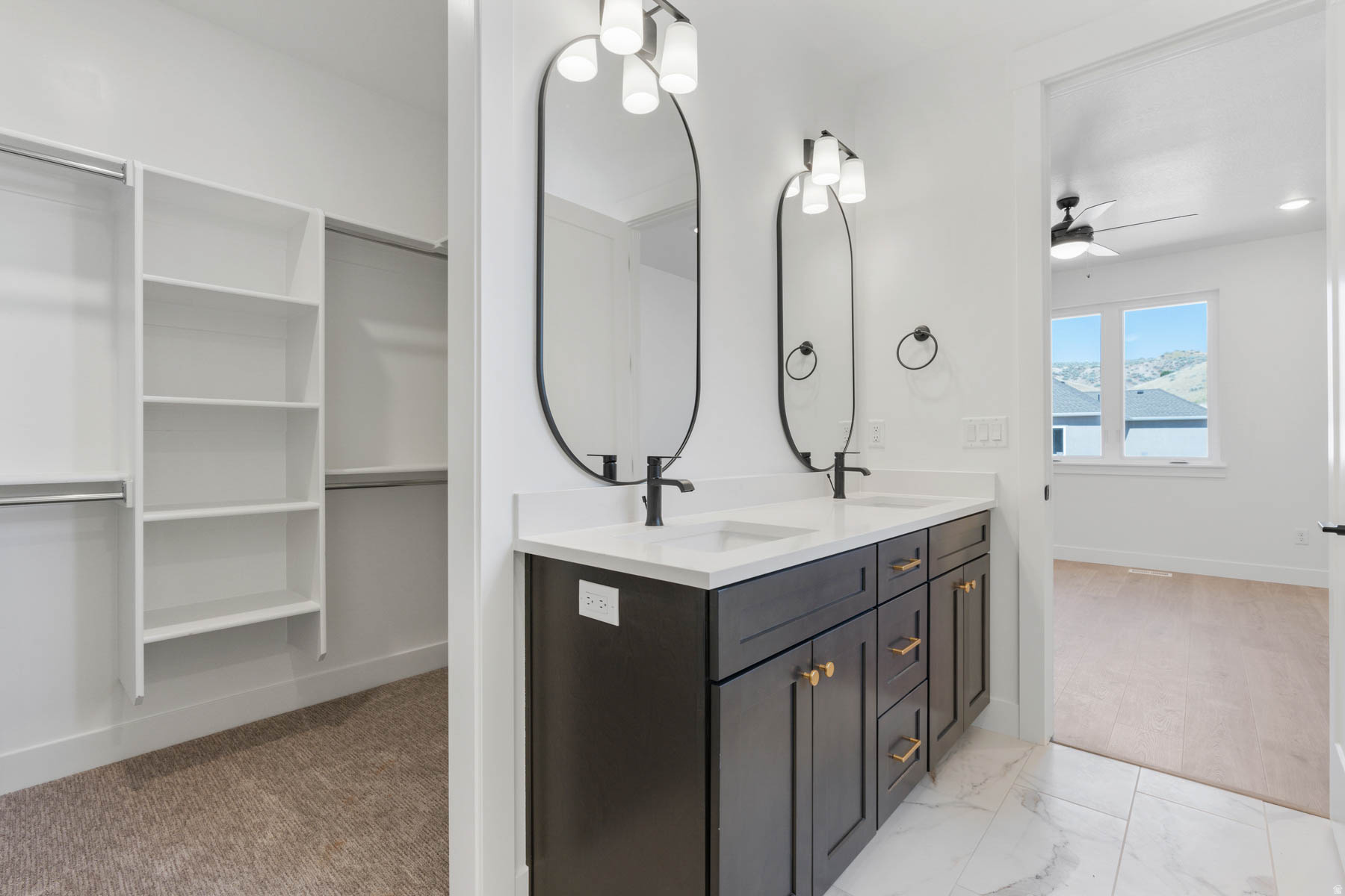 VISTAS AT SUMMIT RDG - Residential