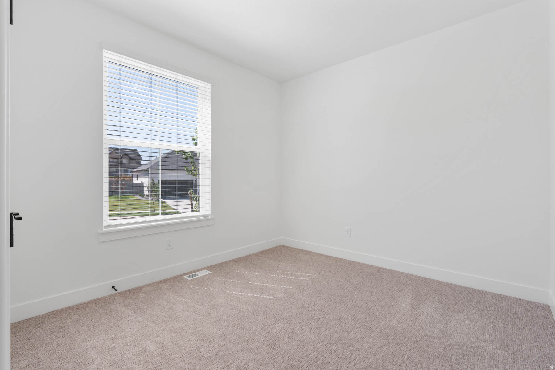 VISTAS AT SUMMIT RDG - Residential