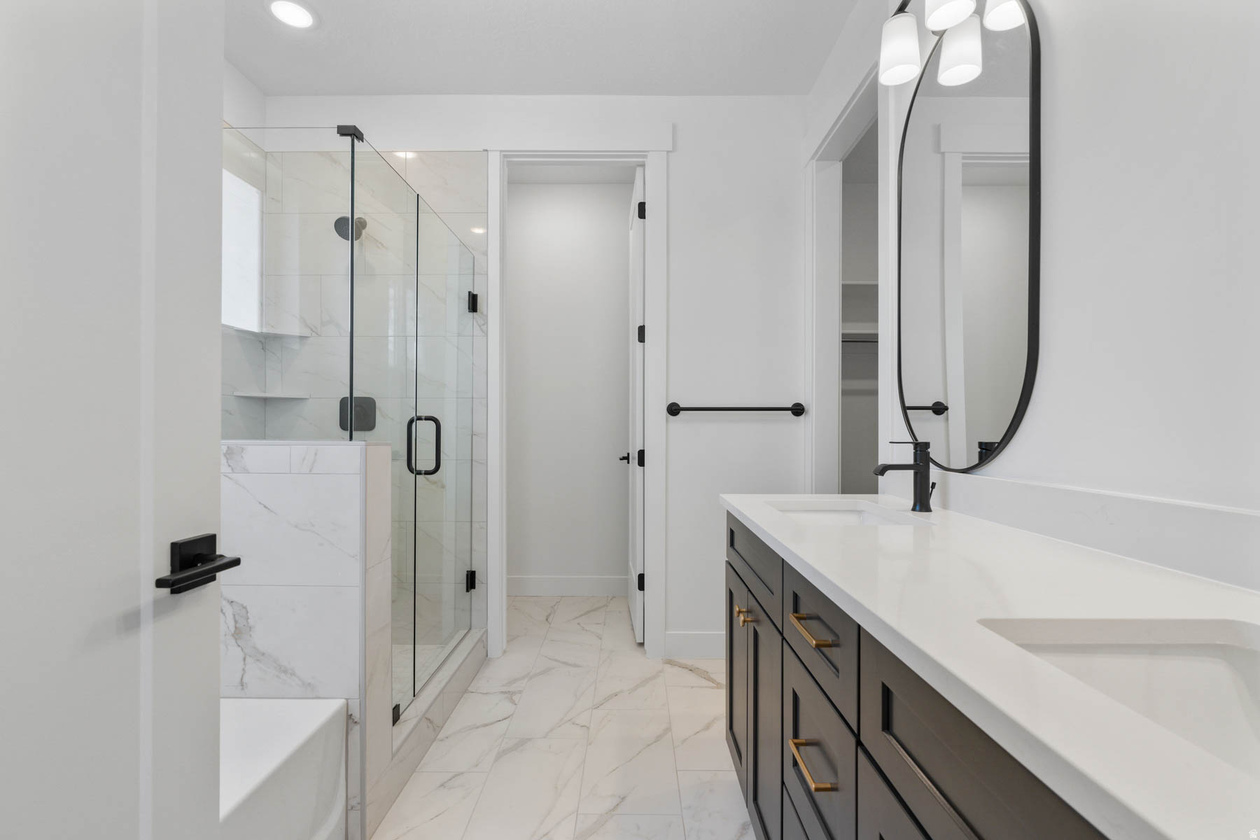 VISTAS AT SUMMIT RDG - Residential