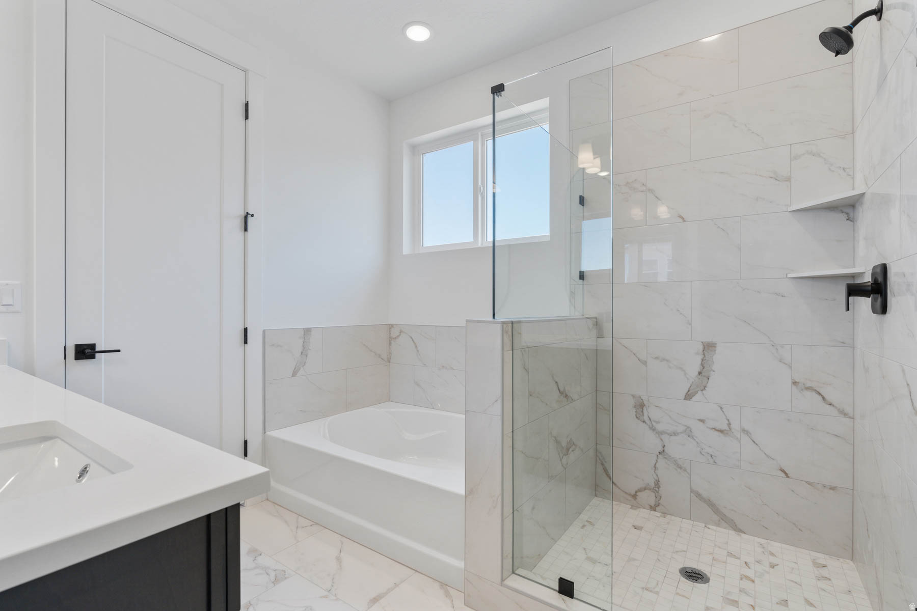 VISTAS AT SUMMIT RDG - Residential