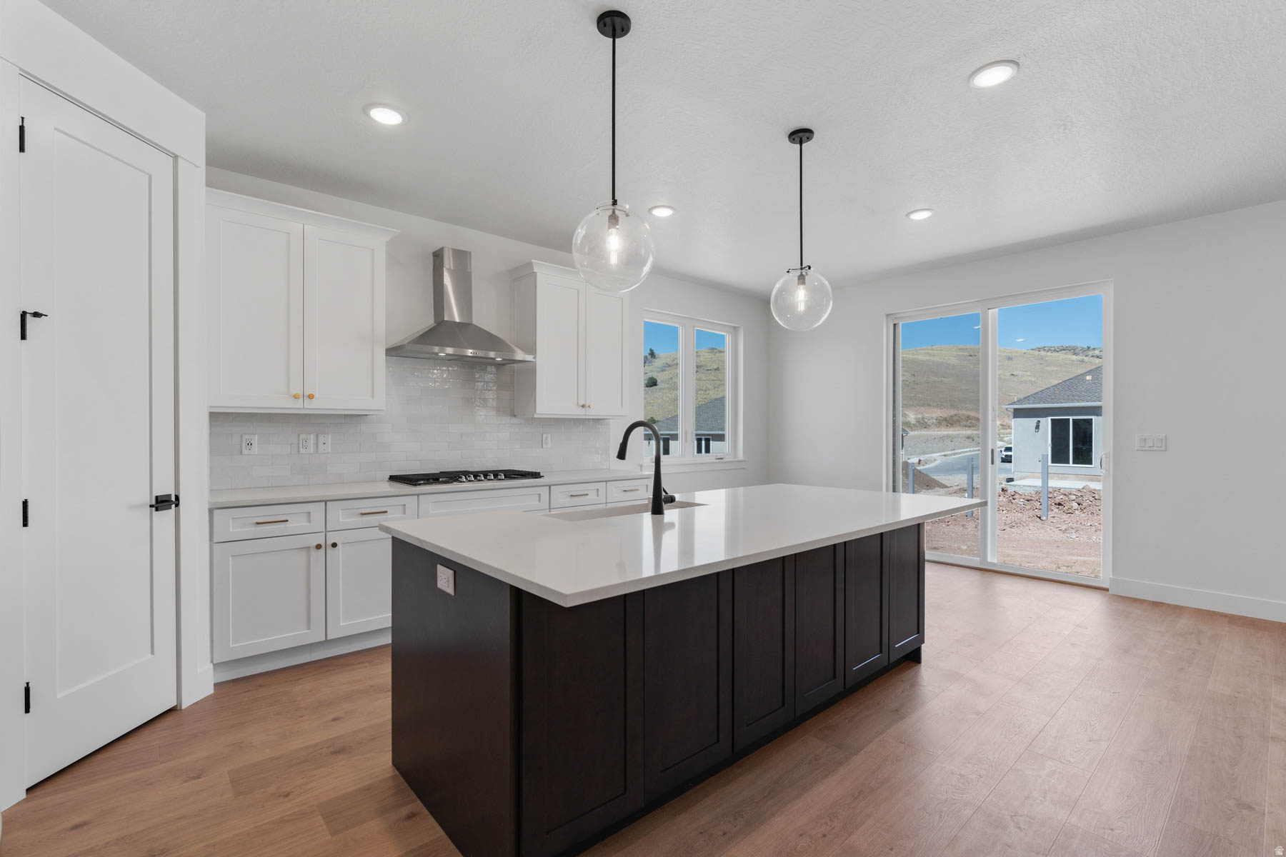 VISTAS AT SUMMIT RDG - Residential