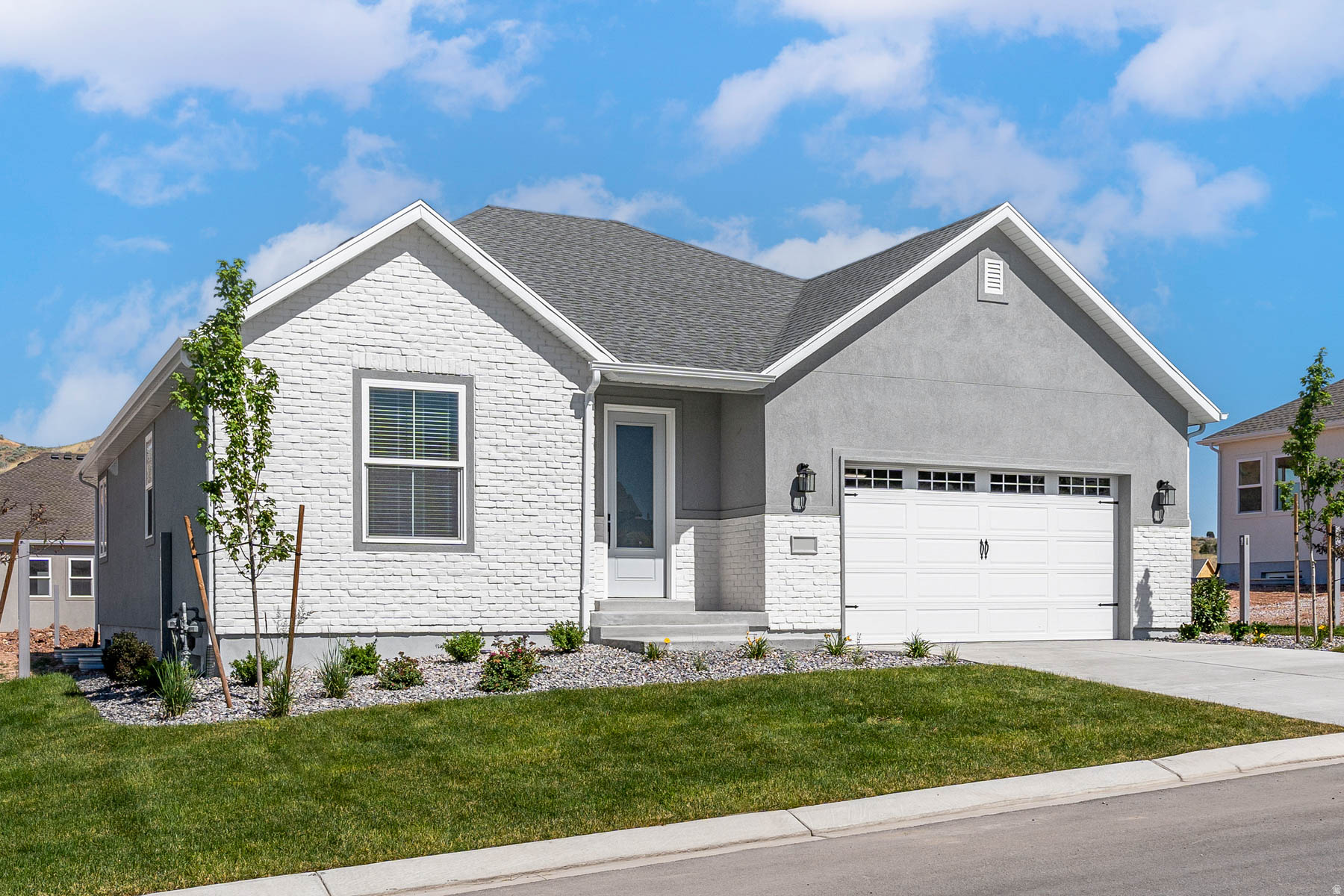 VISTAS AT SUMMIT RDG - Residential