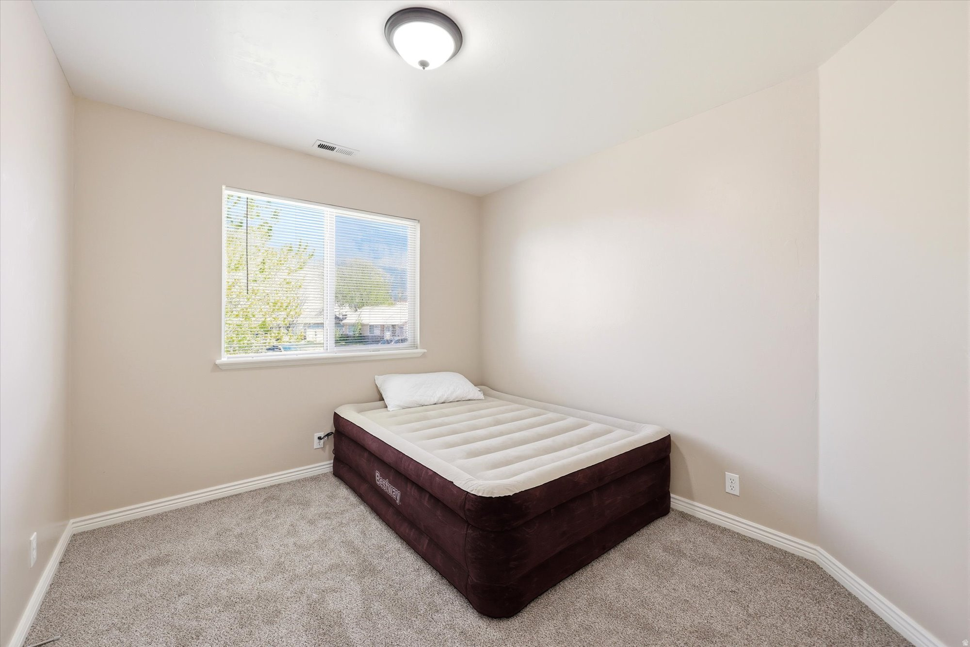 HUNTERS VILLAGE - Residential