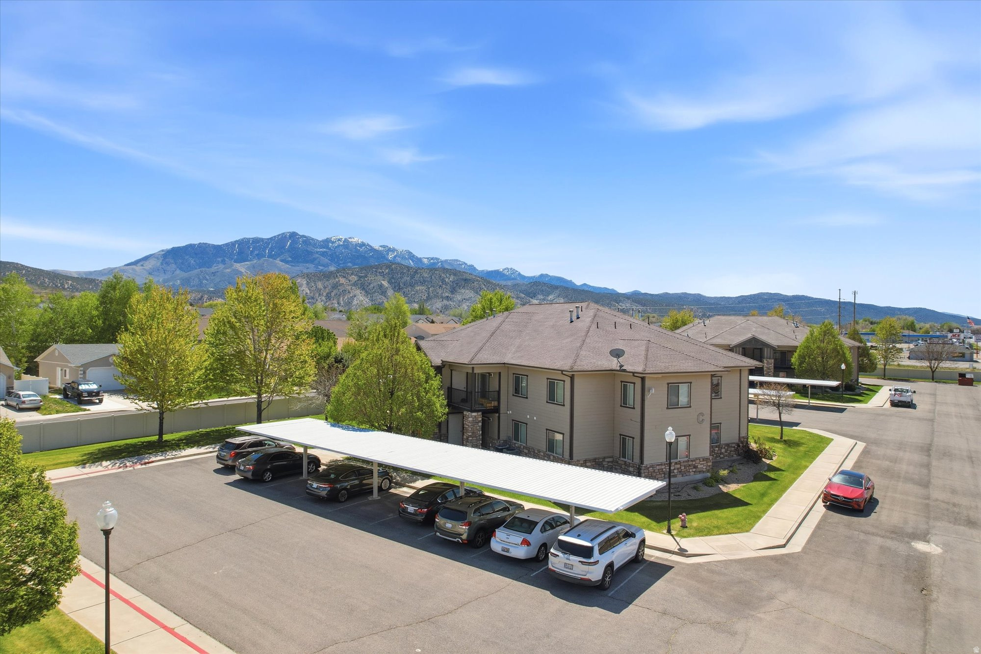 HUNTERS VILLAGE - Residential