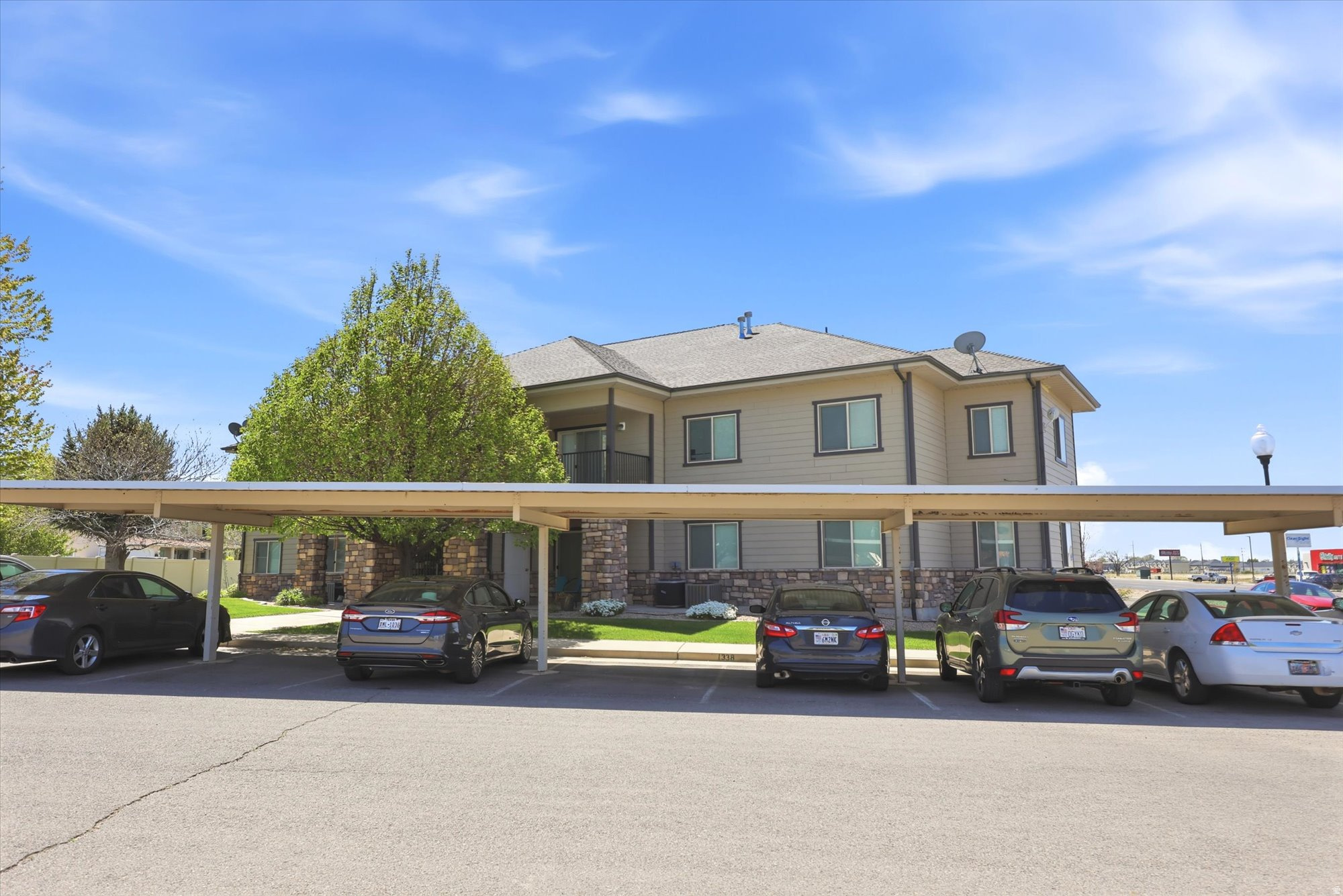 HUNTERS VILLAGE - Residential
