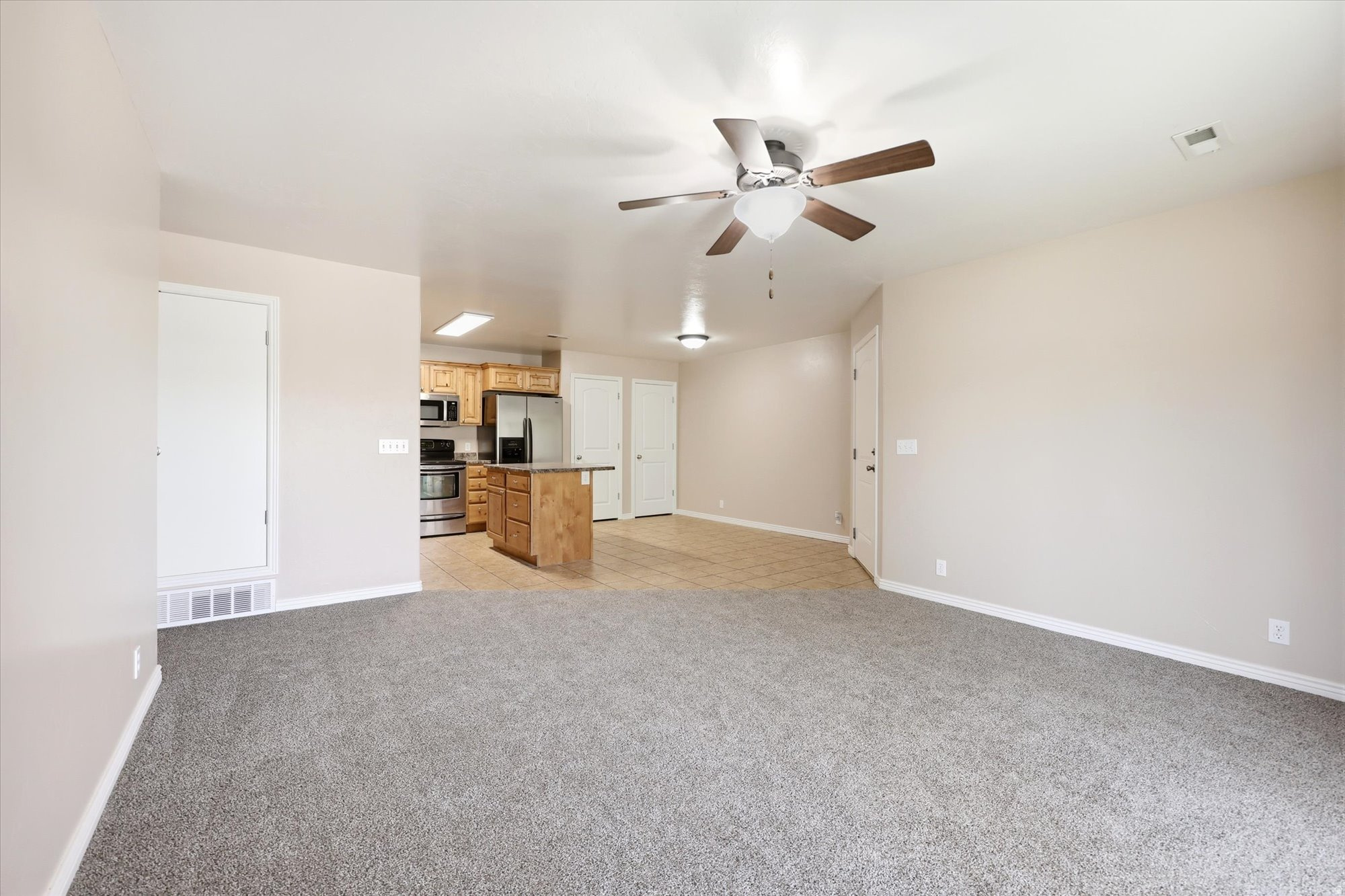HUNTERS VILLAGE - Residential