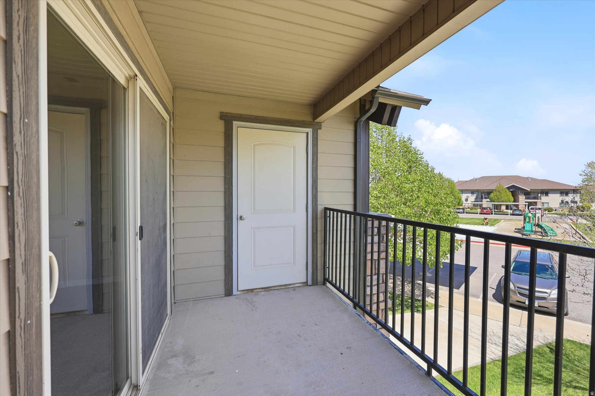 HUNTERS VILLAGE - Residential