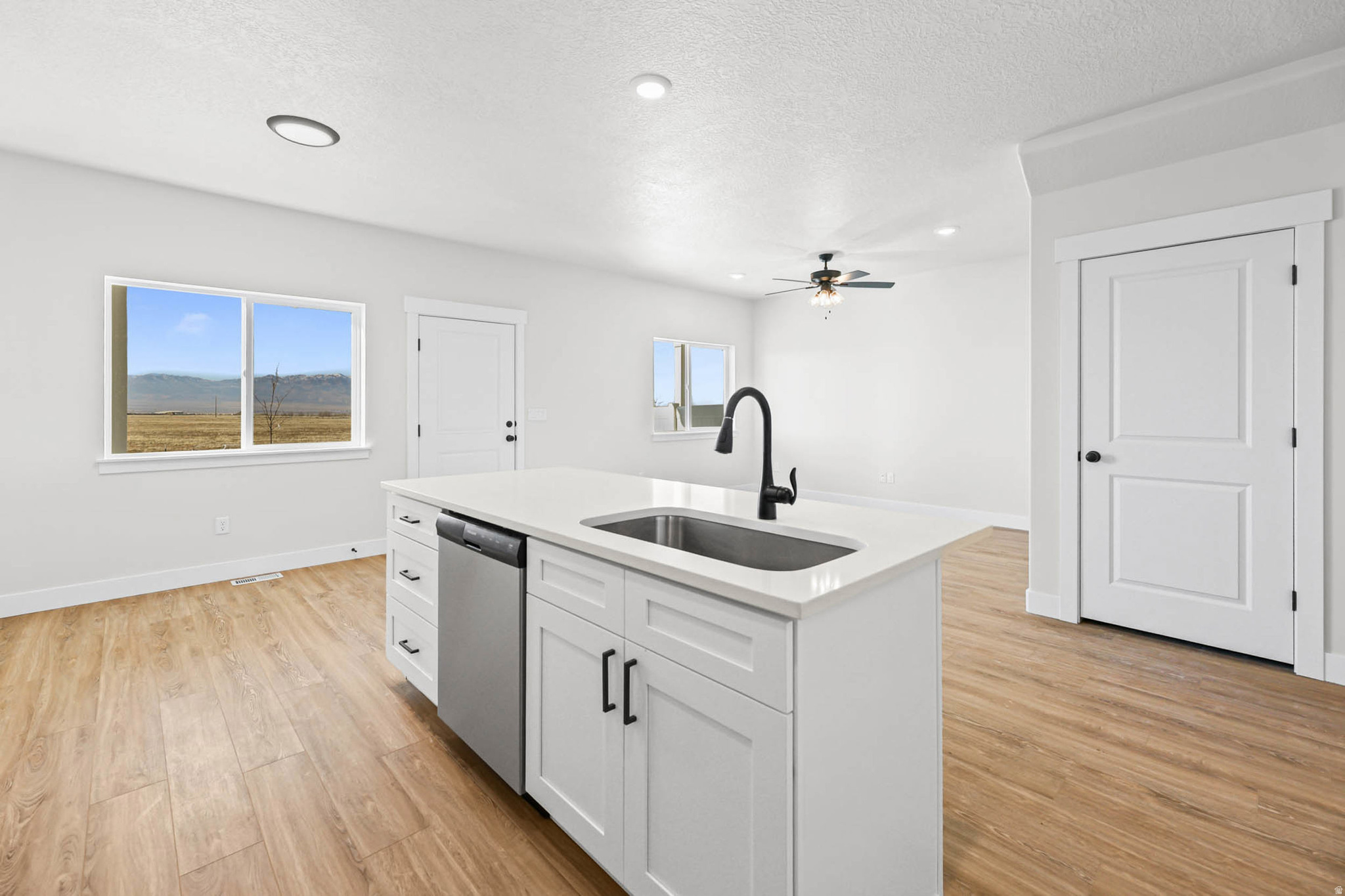 LEXINGTON TOWN HOMES - Residential