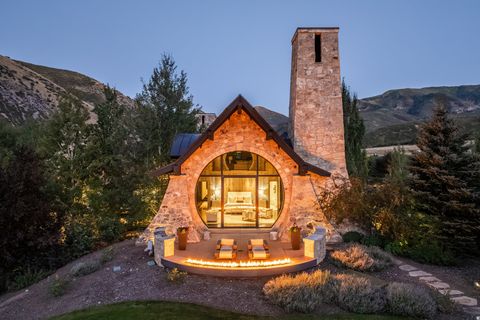 Tiny photo for 5618 E SOUTH FORK RD, Provo, UT 84604 (MLS # 2120390)
