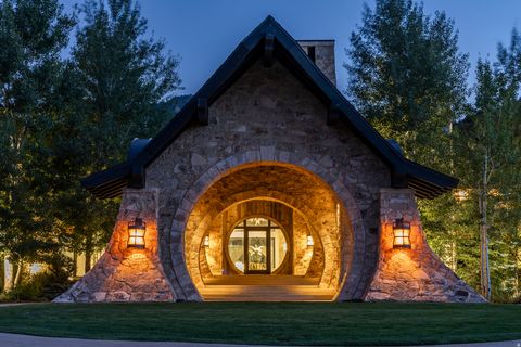 Tiny photo for 5618 E SOUTH FORK RD, Provo, UT 84604 (MLS # 2120390)