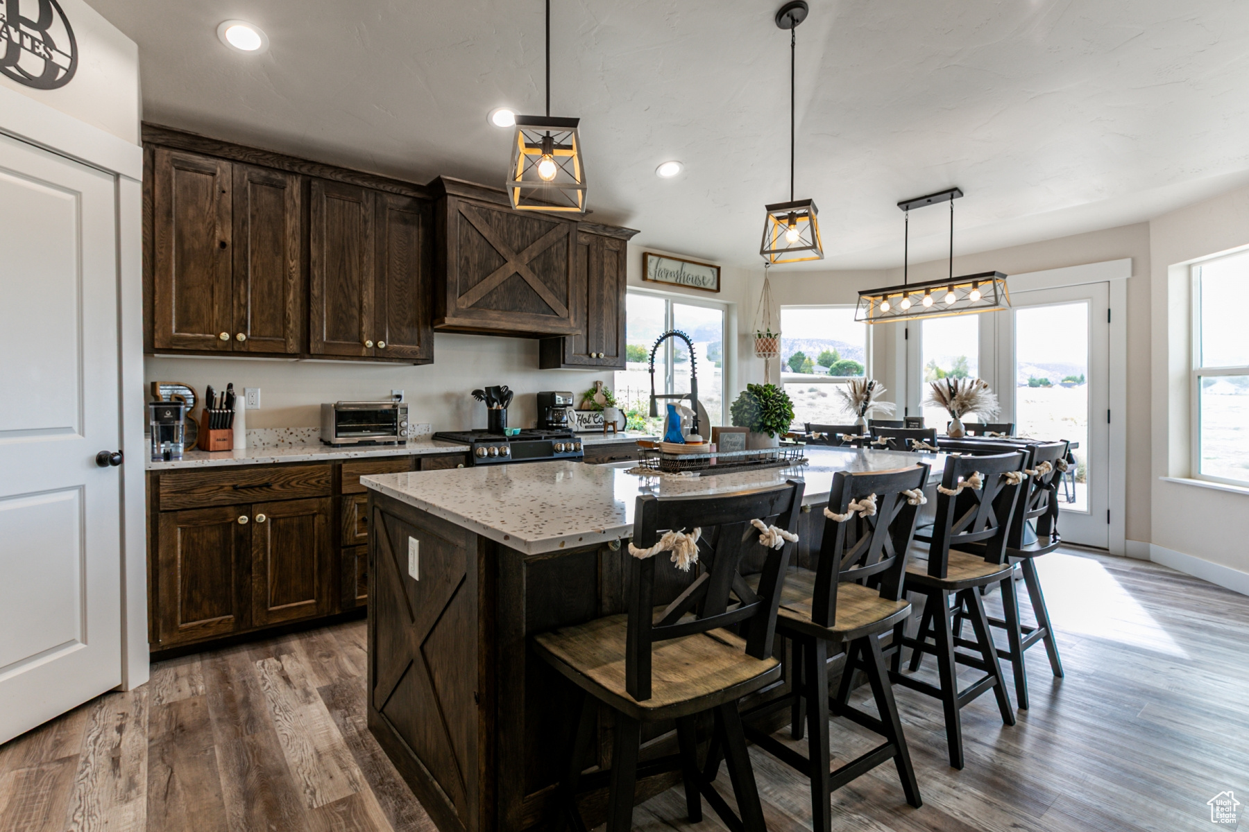 ESTATES SUBD - Residential