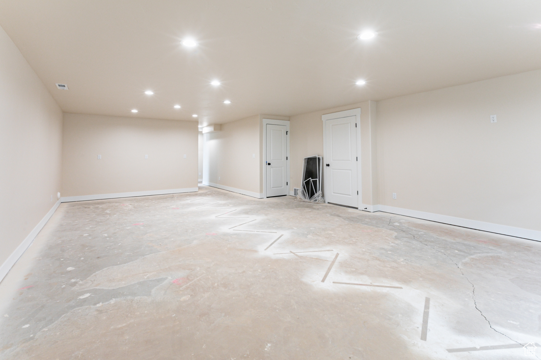 ESTATES SUBD - Residential