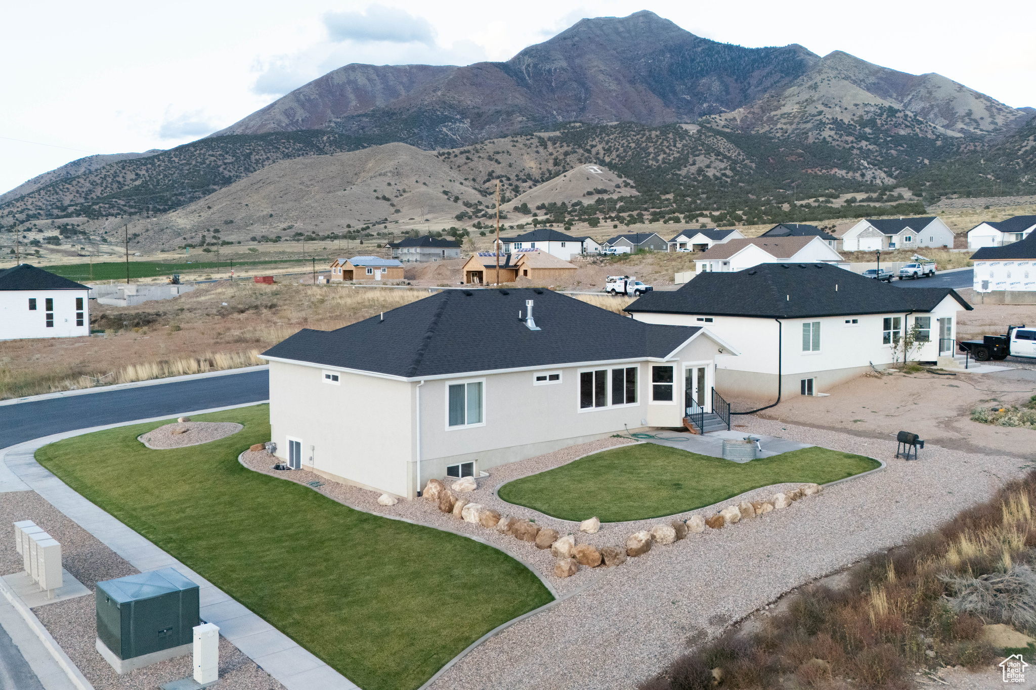 ESTATES SUBD - Residential