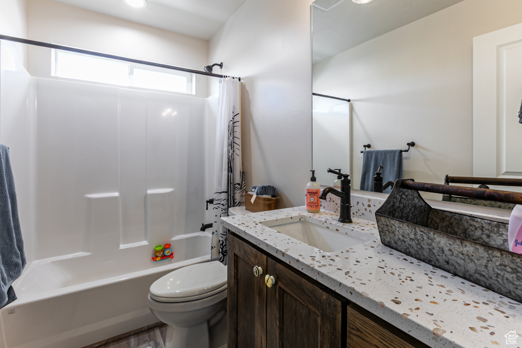 ESTATES SUBD - Residential