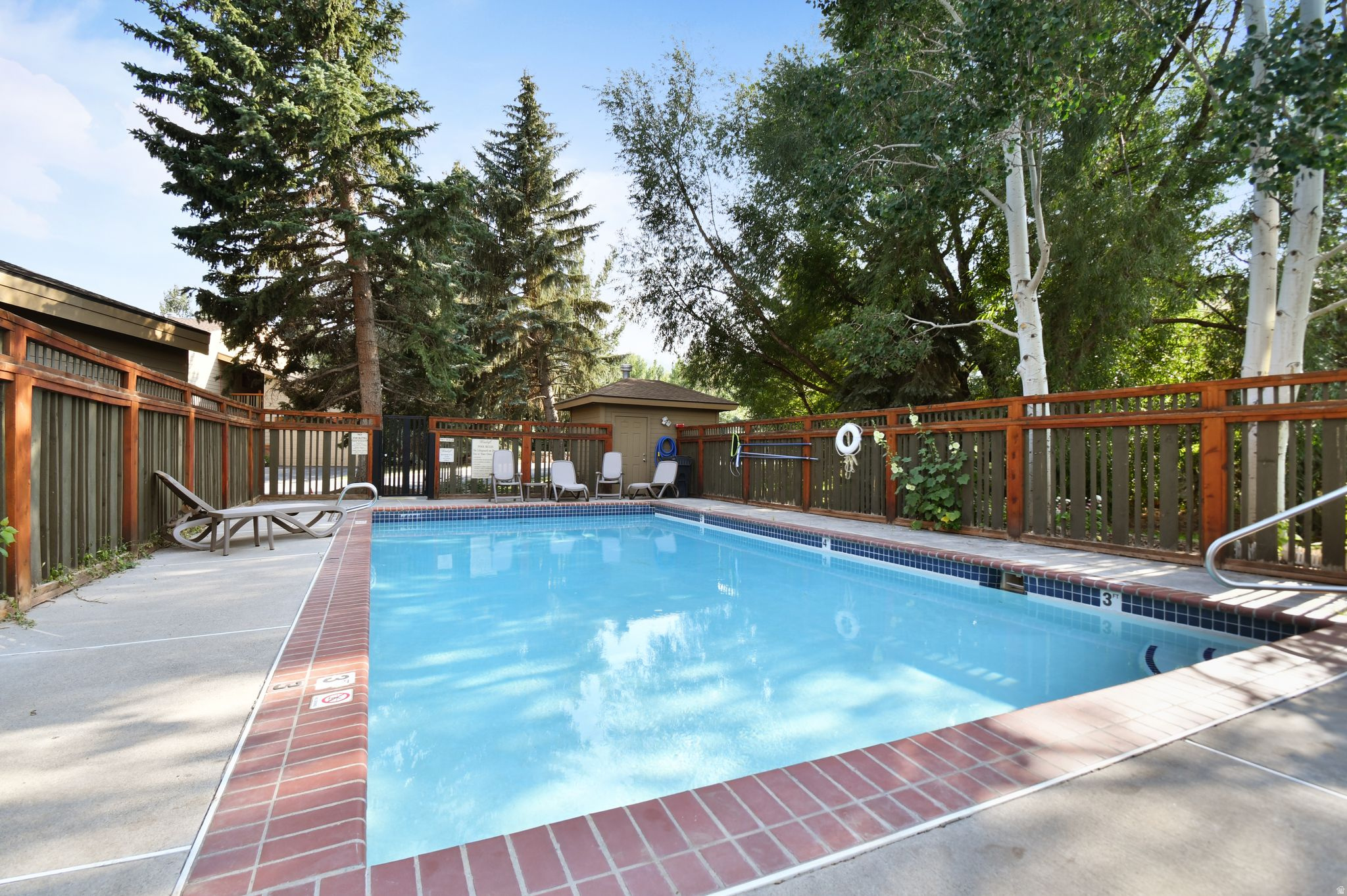 WINDRIFT CONDO - Residential