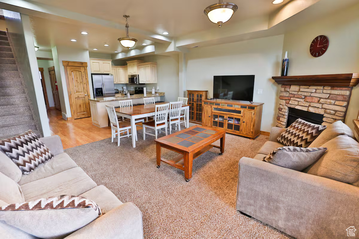 SEASONS BRIDGER - Residential