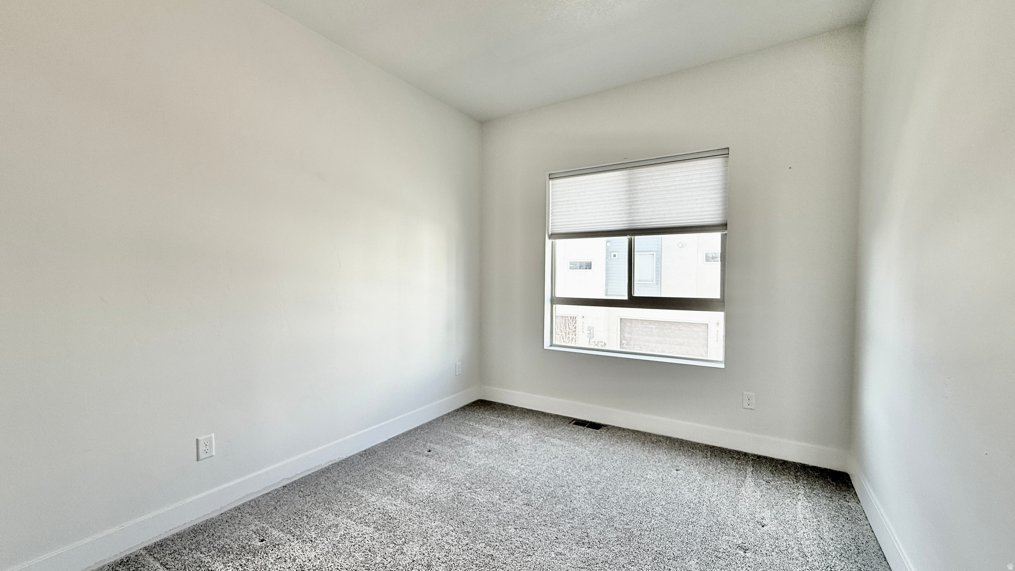 LOFTS ON REDWOOD - Residential