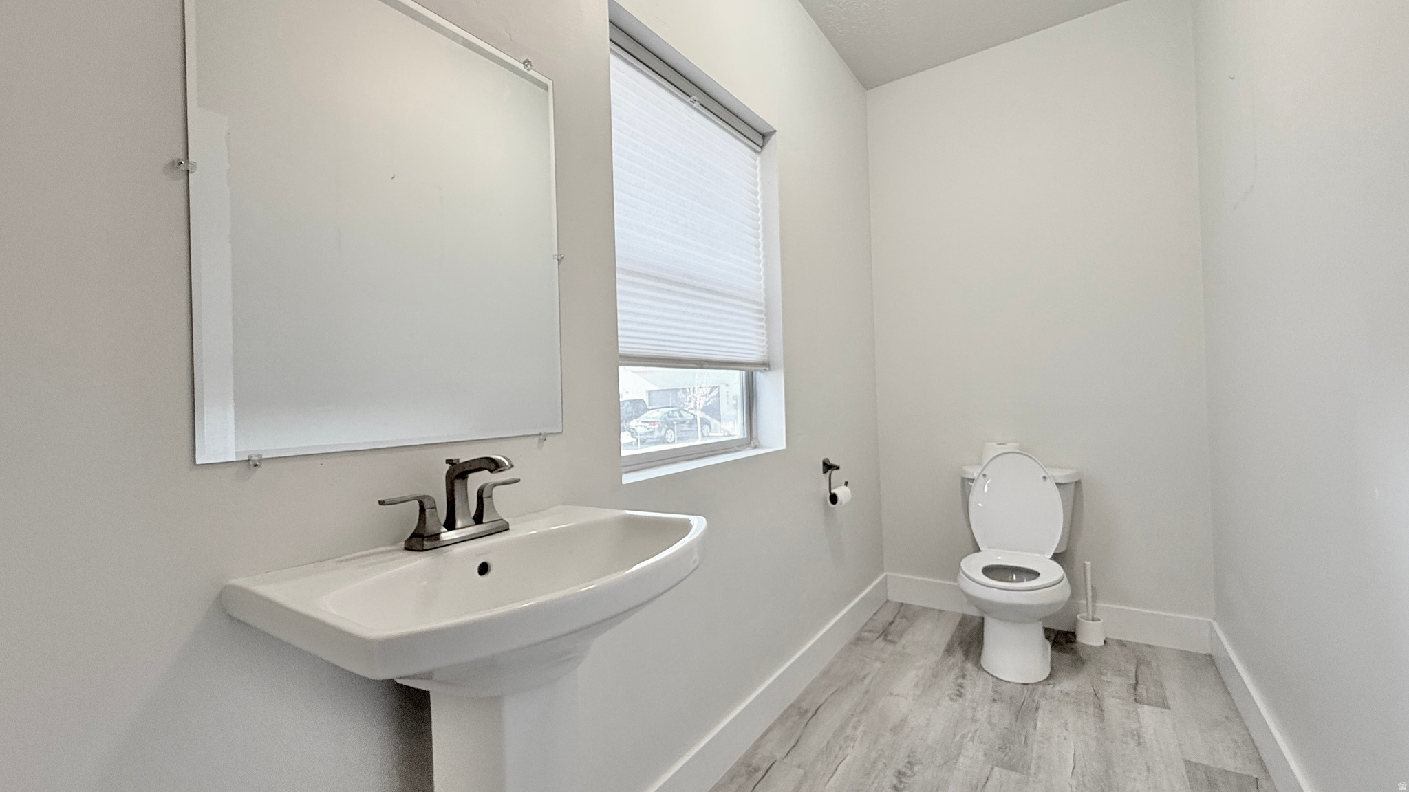 LOFTS ON REDWOOD - Residential