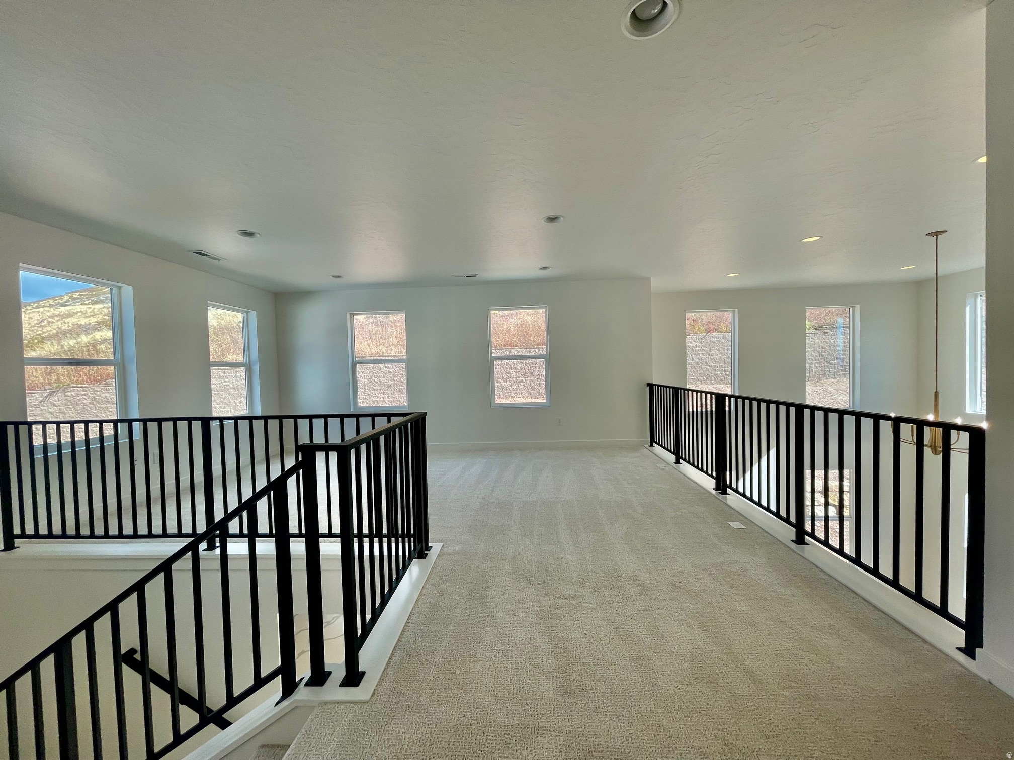 CANYON POINT - Residential