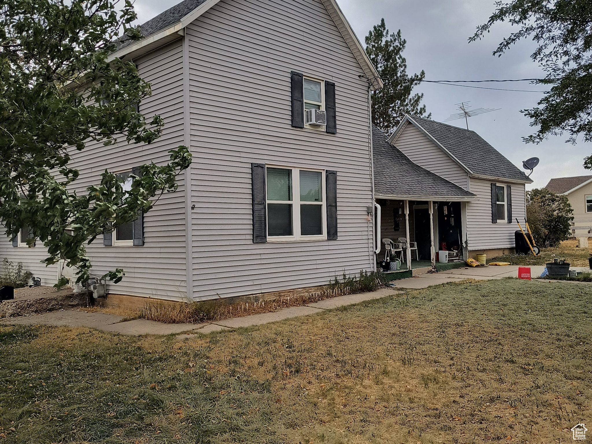 YOUNG PROPERTY - Residential