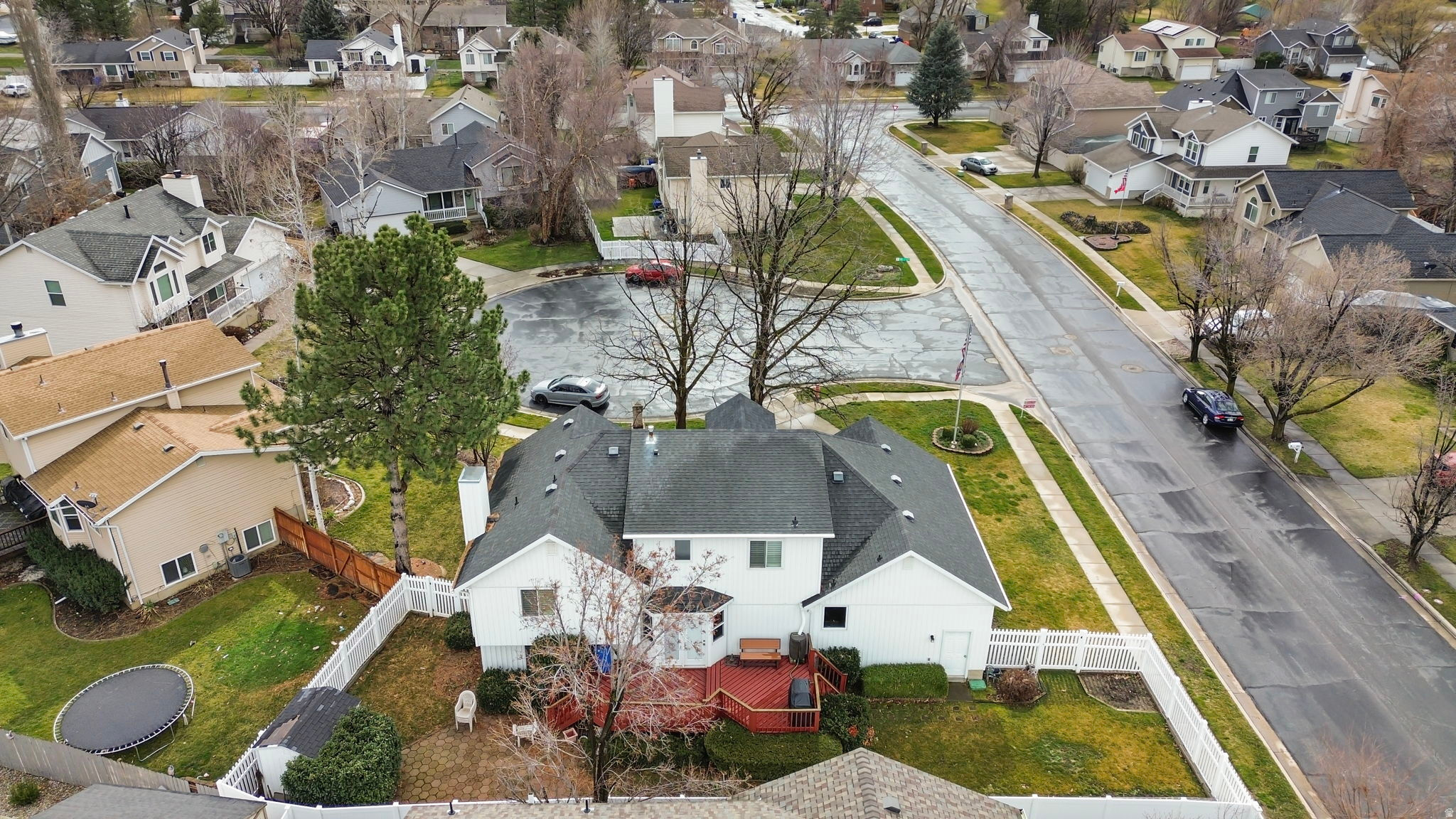 CAVE HOLLOW - Residential