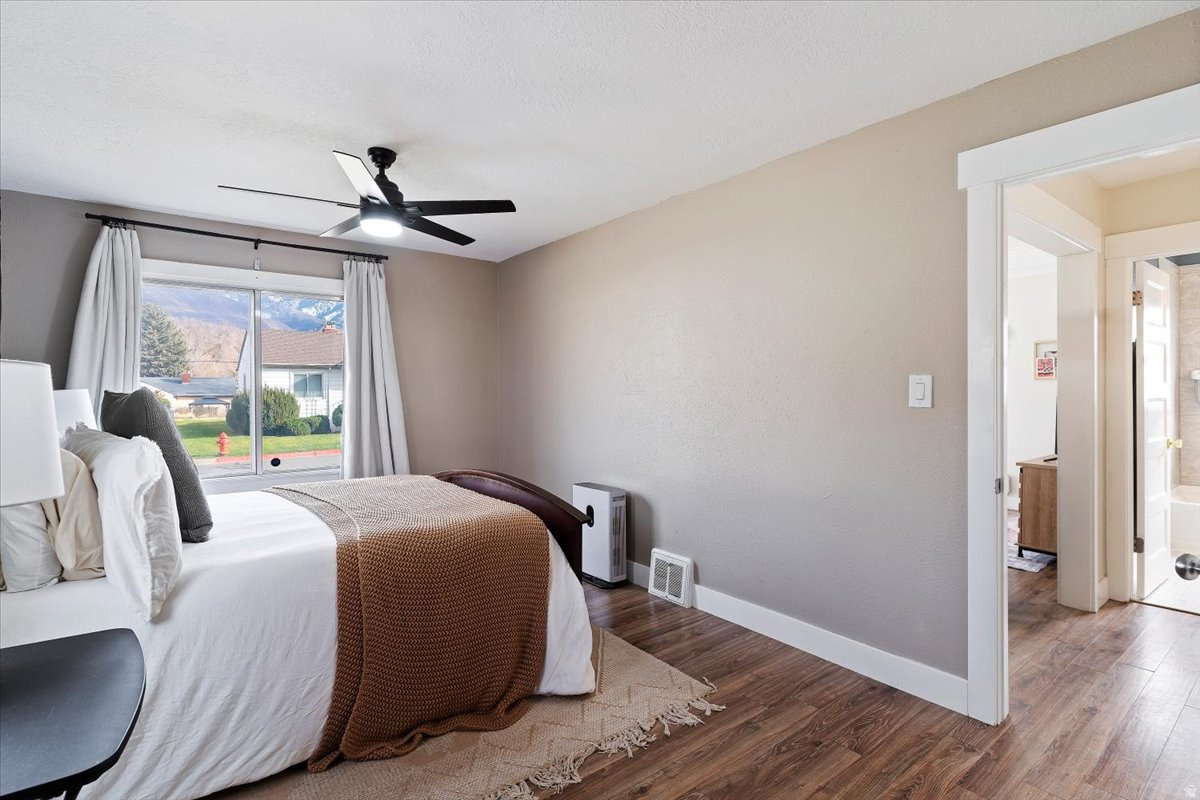 COUNTRY CLUB HEIGHTS - Residential