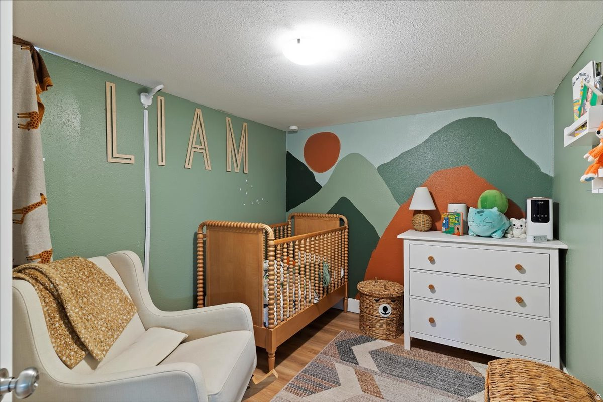 COUNTRY CLUB HEIGHTS - Residential