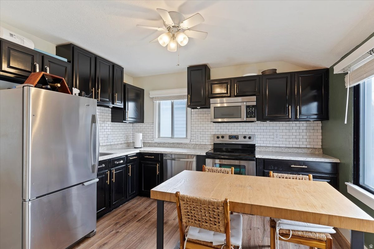 COUNTRY CLUB HEIGHTS - Residential