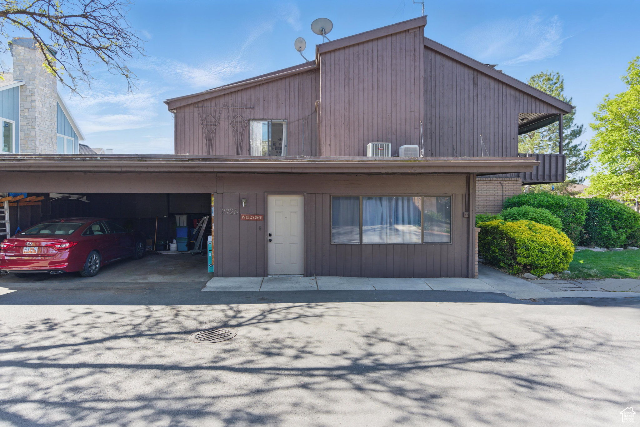 2726 N Edgewood Dr, Provo, Utah image 1