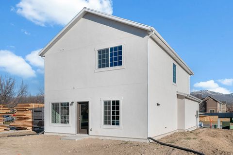 Tiny photo for 997 N AMBERLY DR, North Salt Lake, UT 84054 (MLS # 2140607)