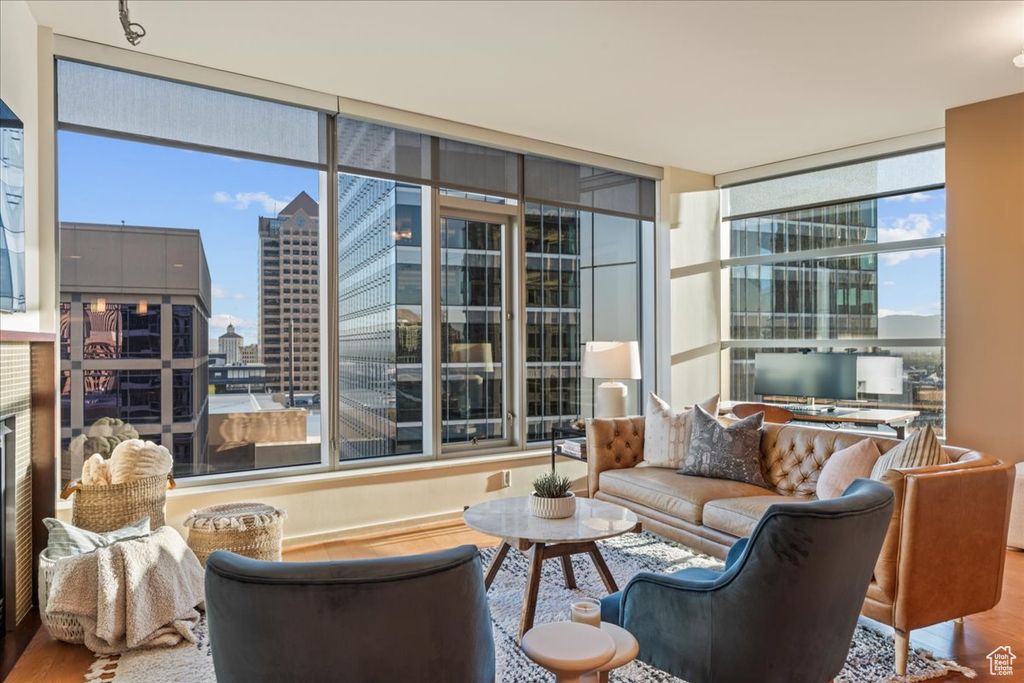 Photo of 35 E 100 S #807, Salt Lake City, UT 84111 (MLS # 2116110)