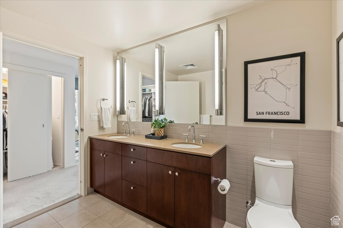 THE REGENT - Residential