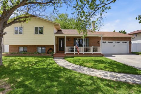 Photo of 460 S 280 W, Orem, UT 84058 (MLS # 2156162)