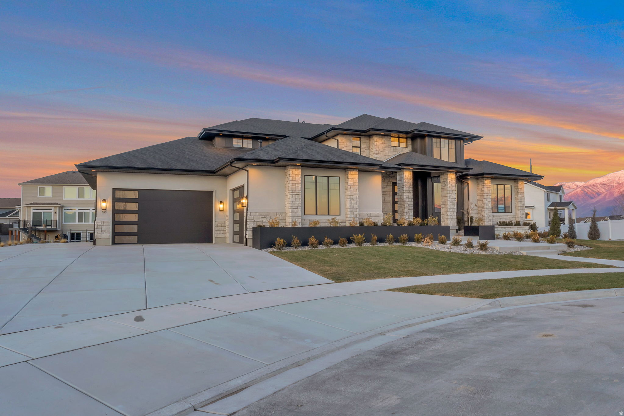 GRANDEUR ESTATES - Residential