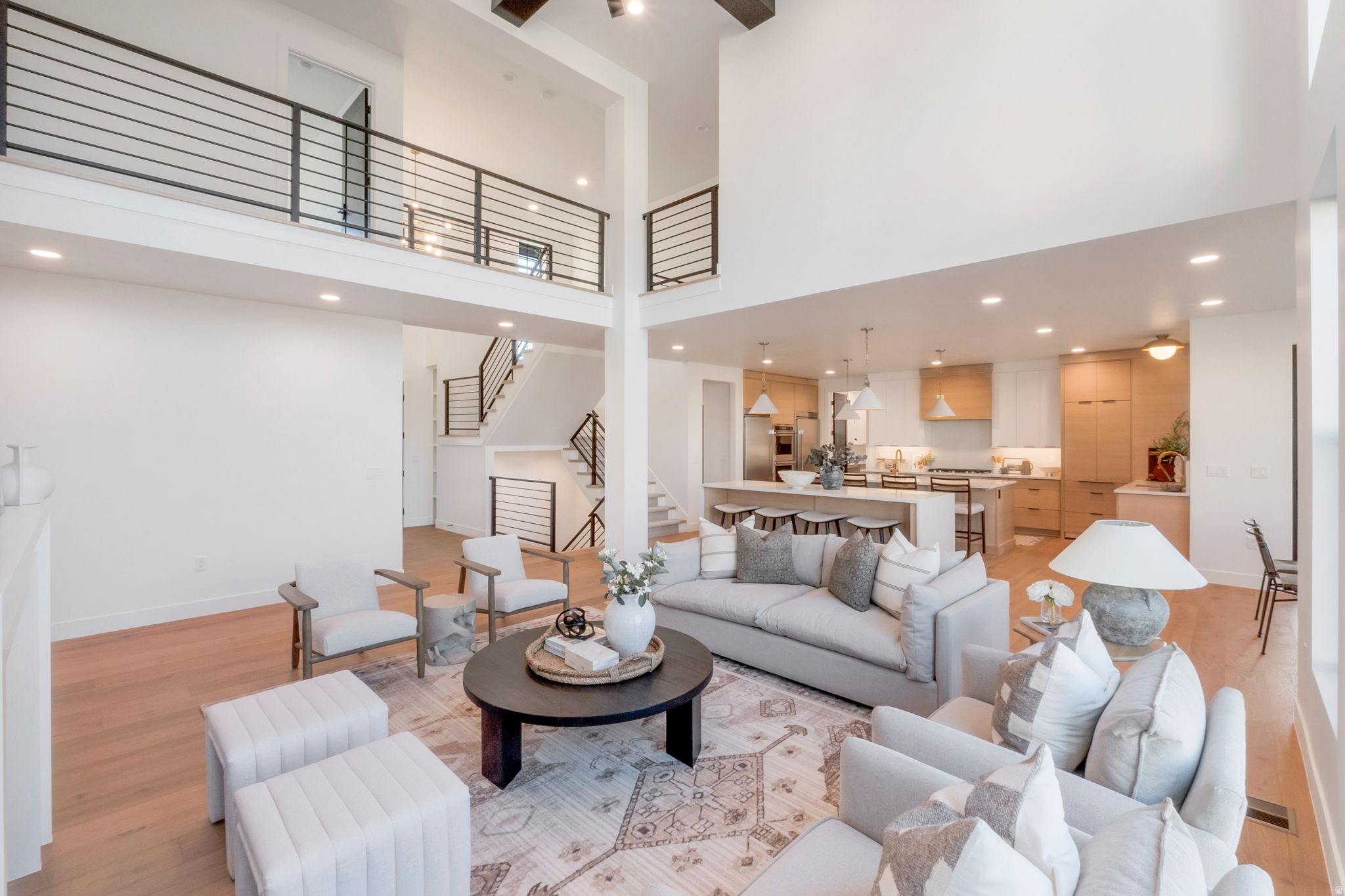 GRANDEUR ESTATES - Residential