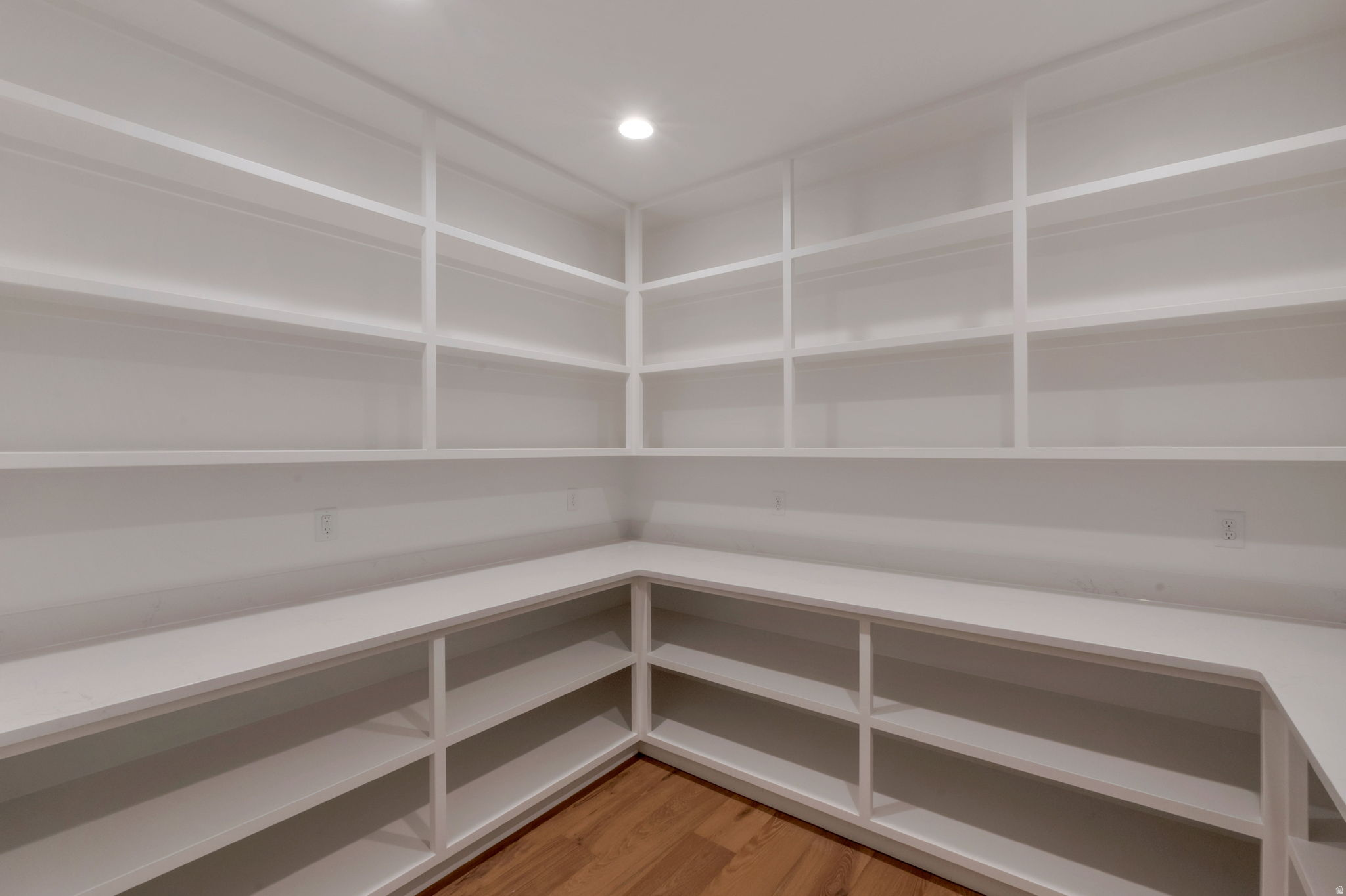 GRANDEUR ESTATES - Residential