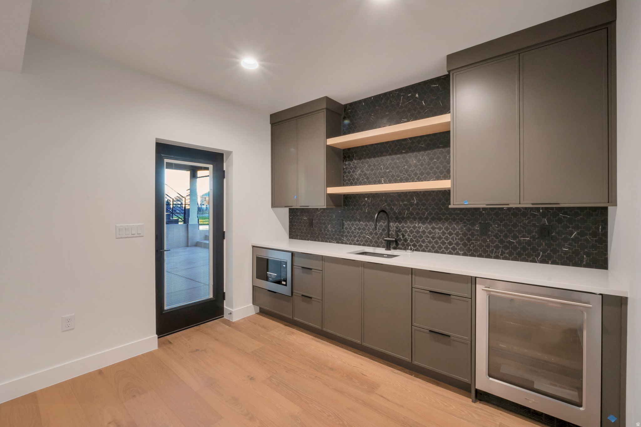 GRANDEUR ESTATES - Residential