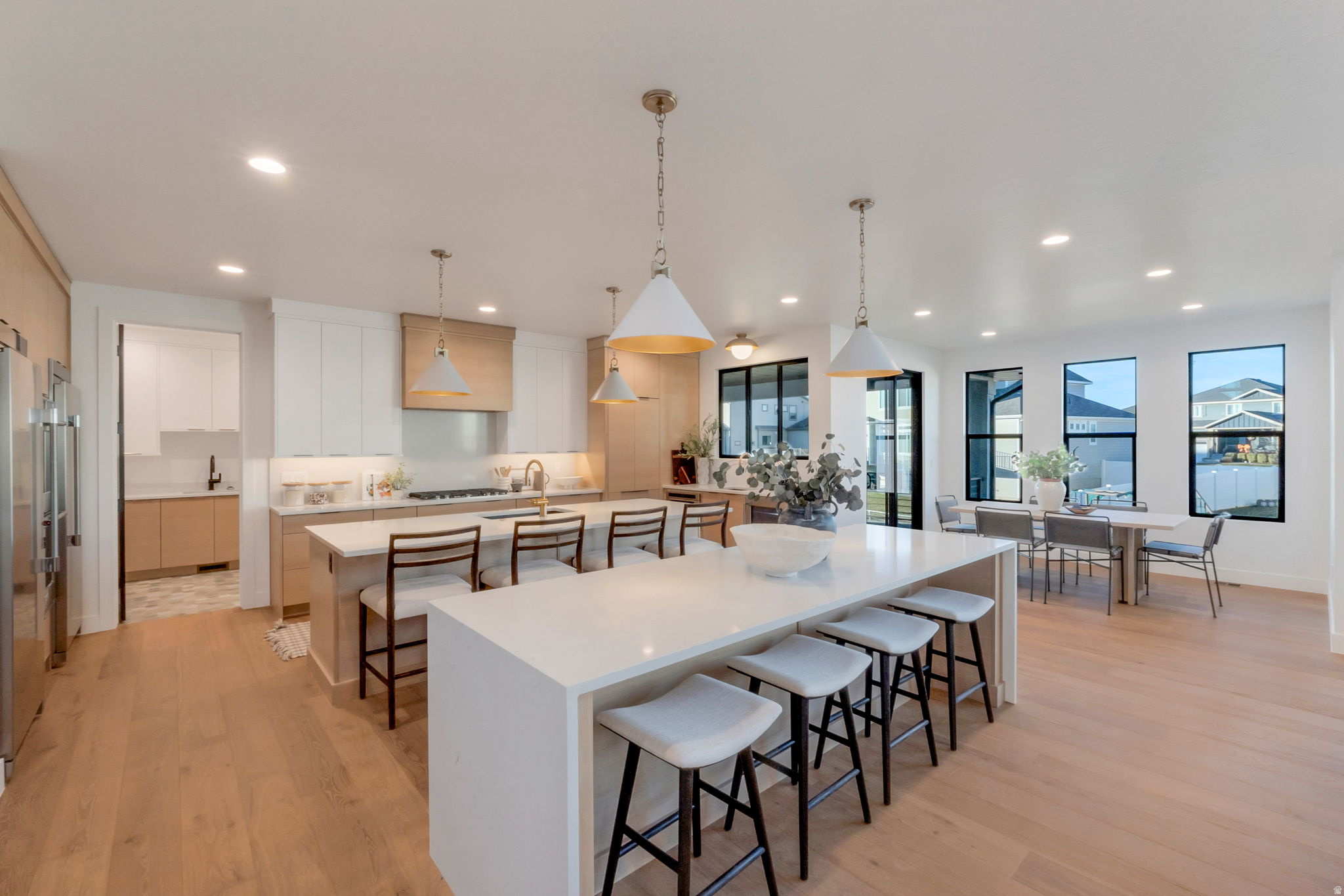 GRANDEUR ESTATES - Residential