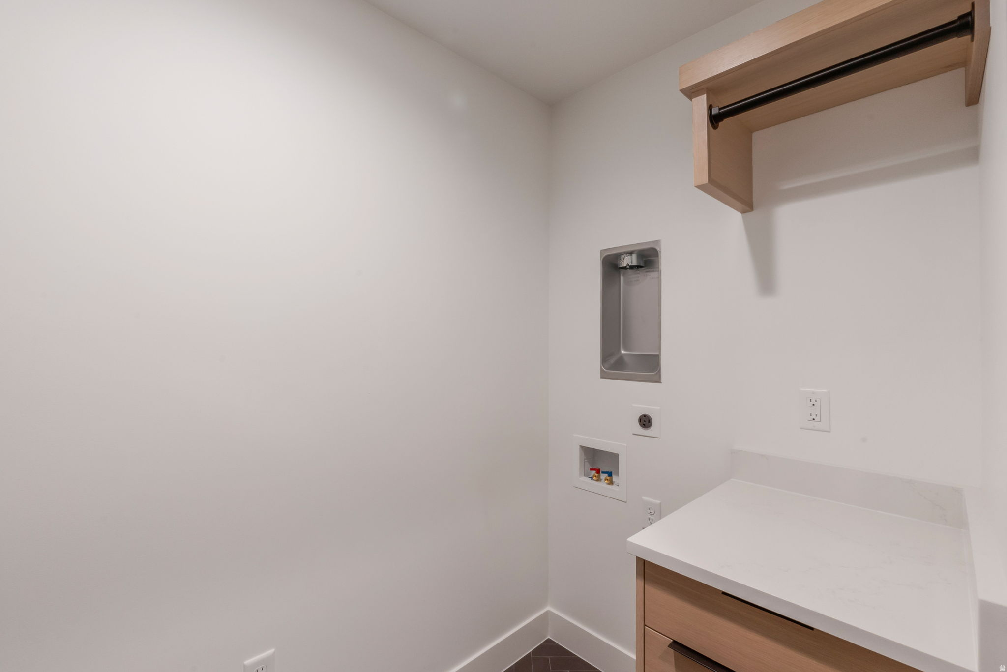 GRANDEUR ESTATES - Residential