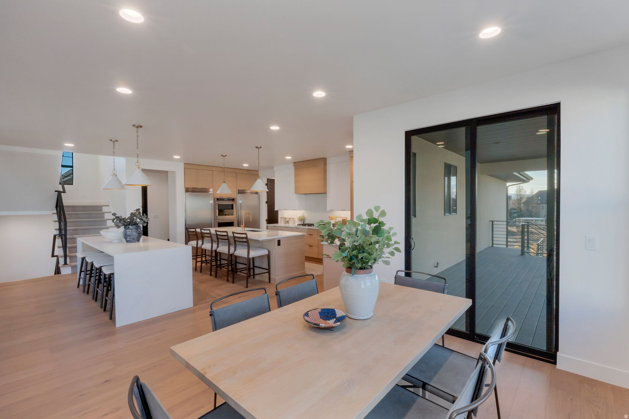 GRANDEUR ESTATES - Residential