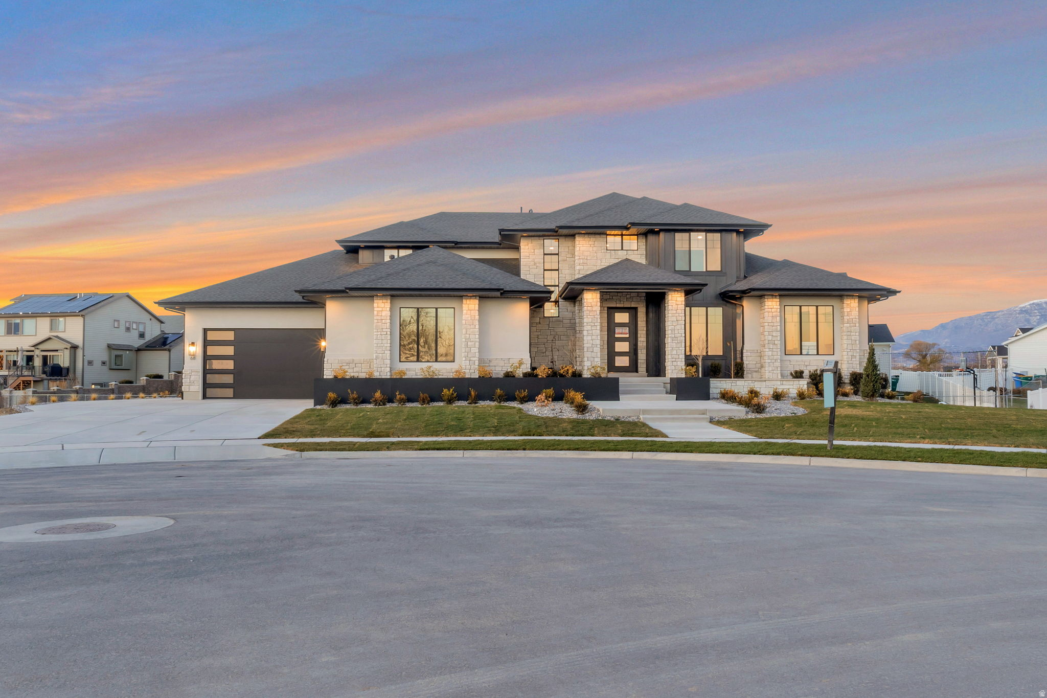 GRANDEUR ESTATES - Residential