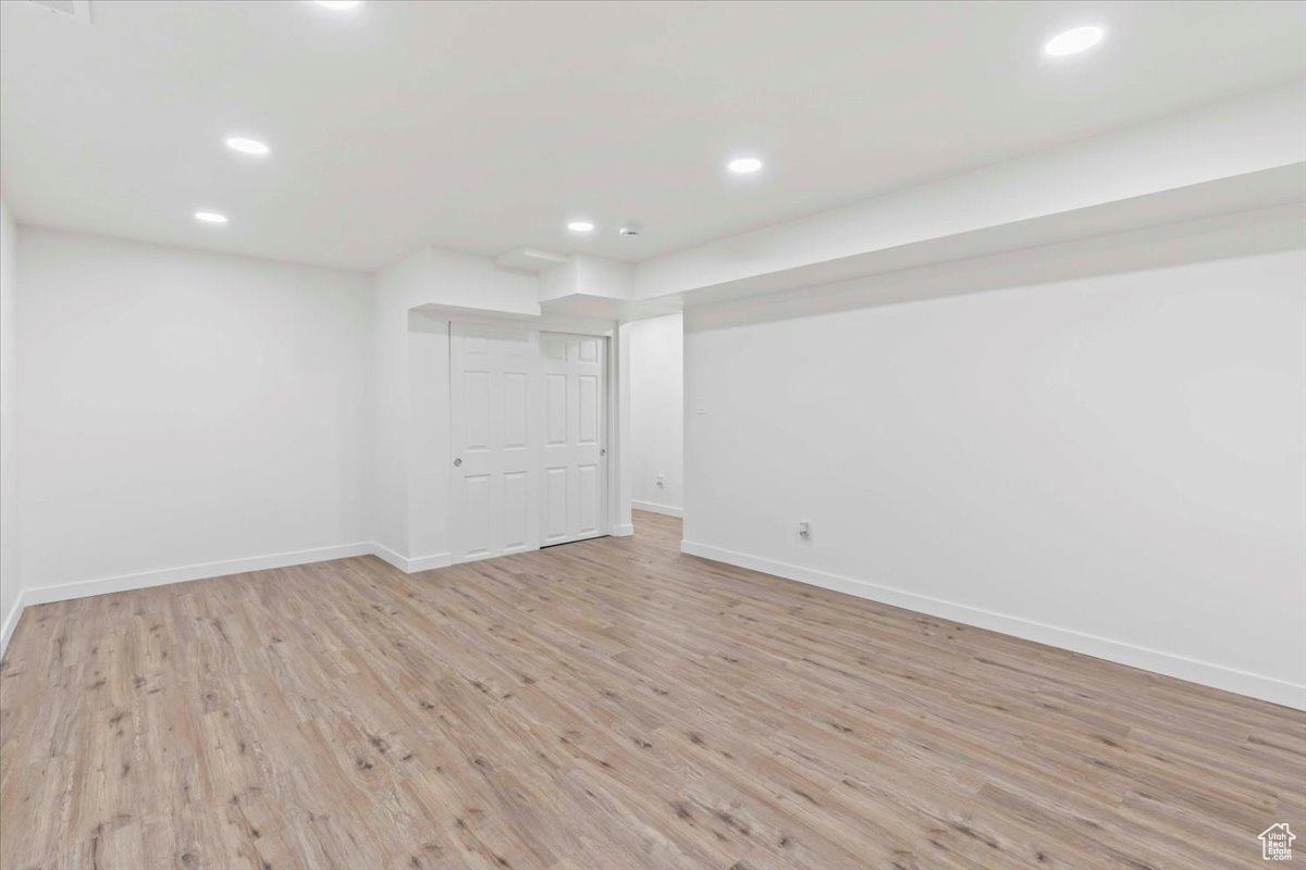 MEADOWS - Residential
