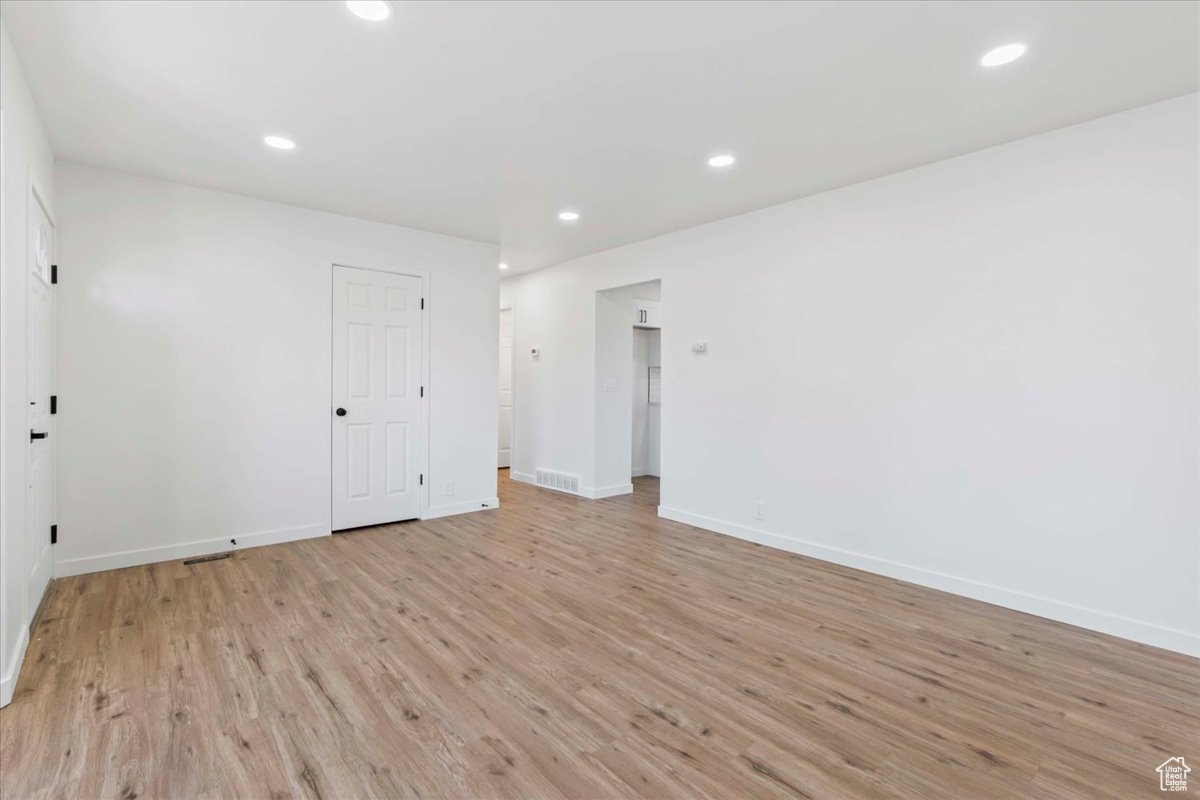 MEADOWS - Residential