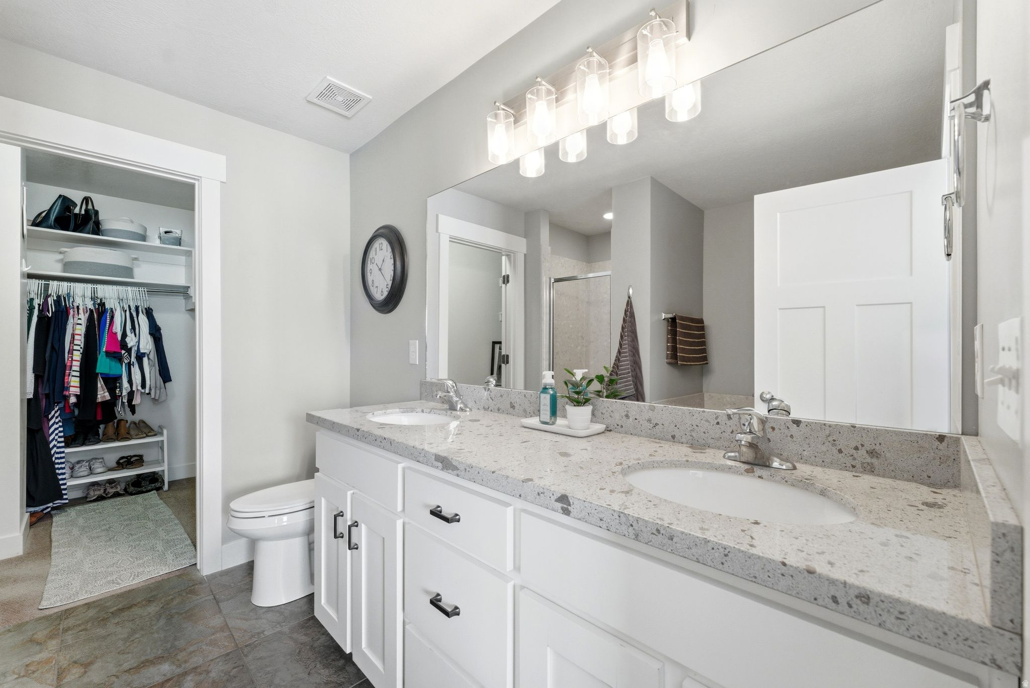 COTTAGES AT HIDDEN - Residential