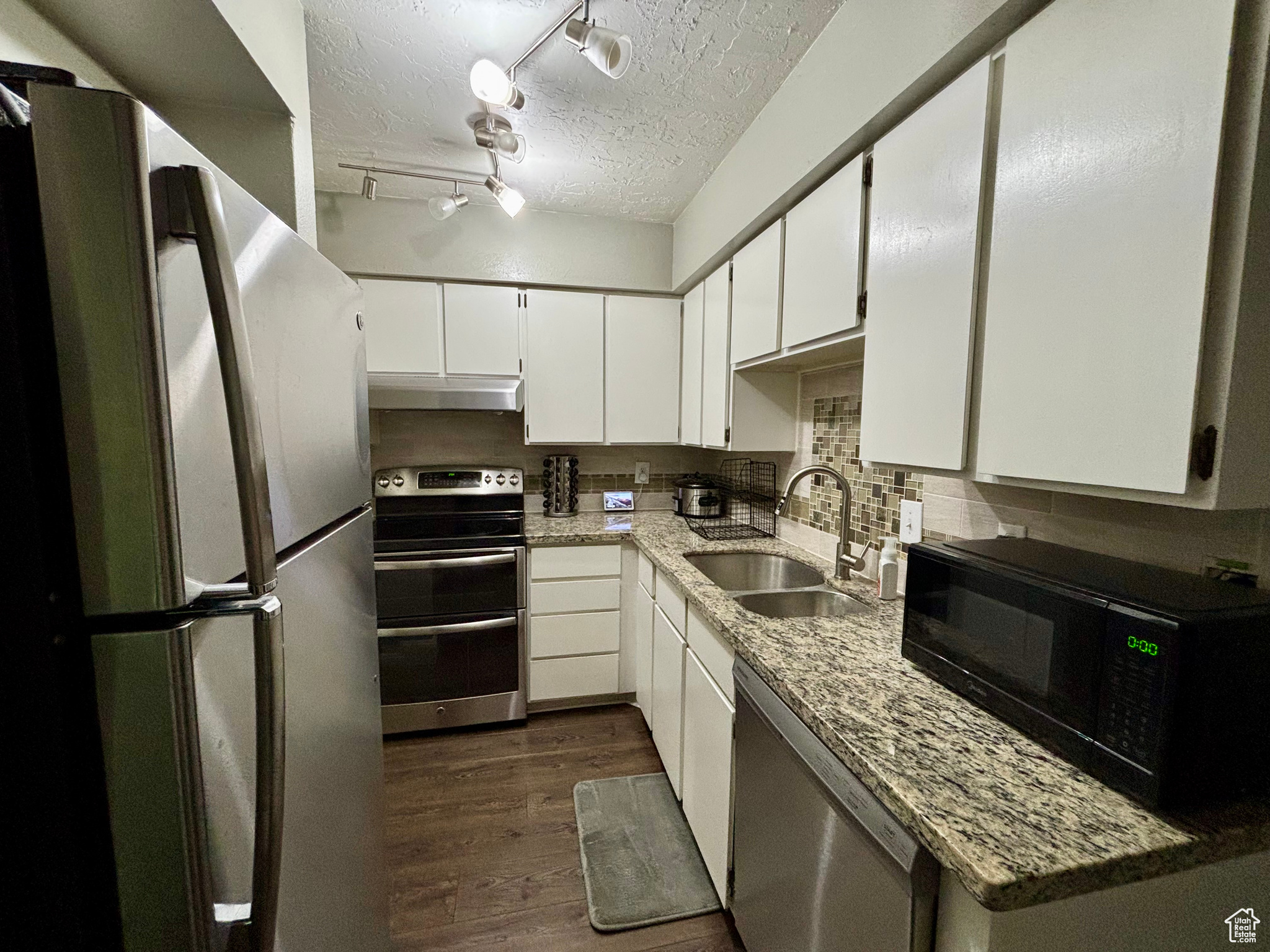 ORCHARD CREEK - Residential