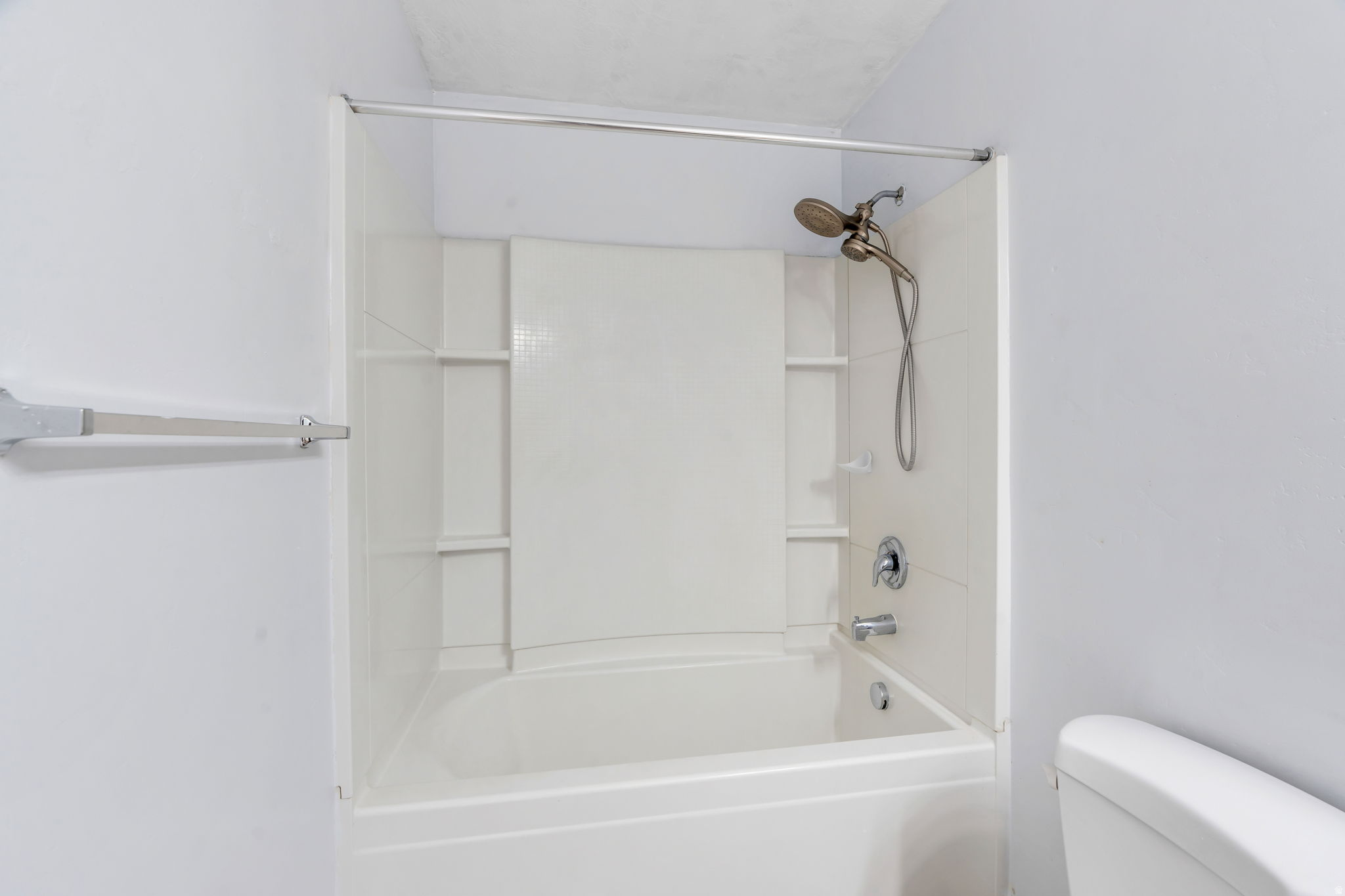 INDEPENDENCE AVENUE - Residential