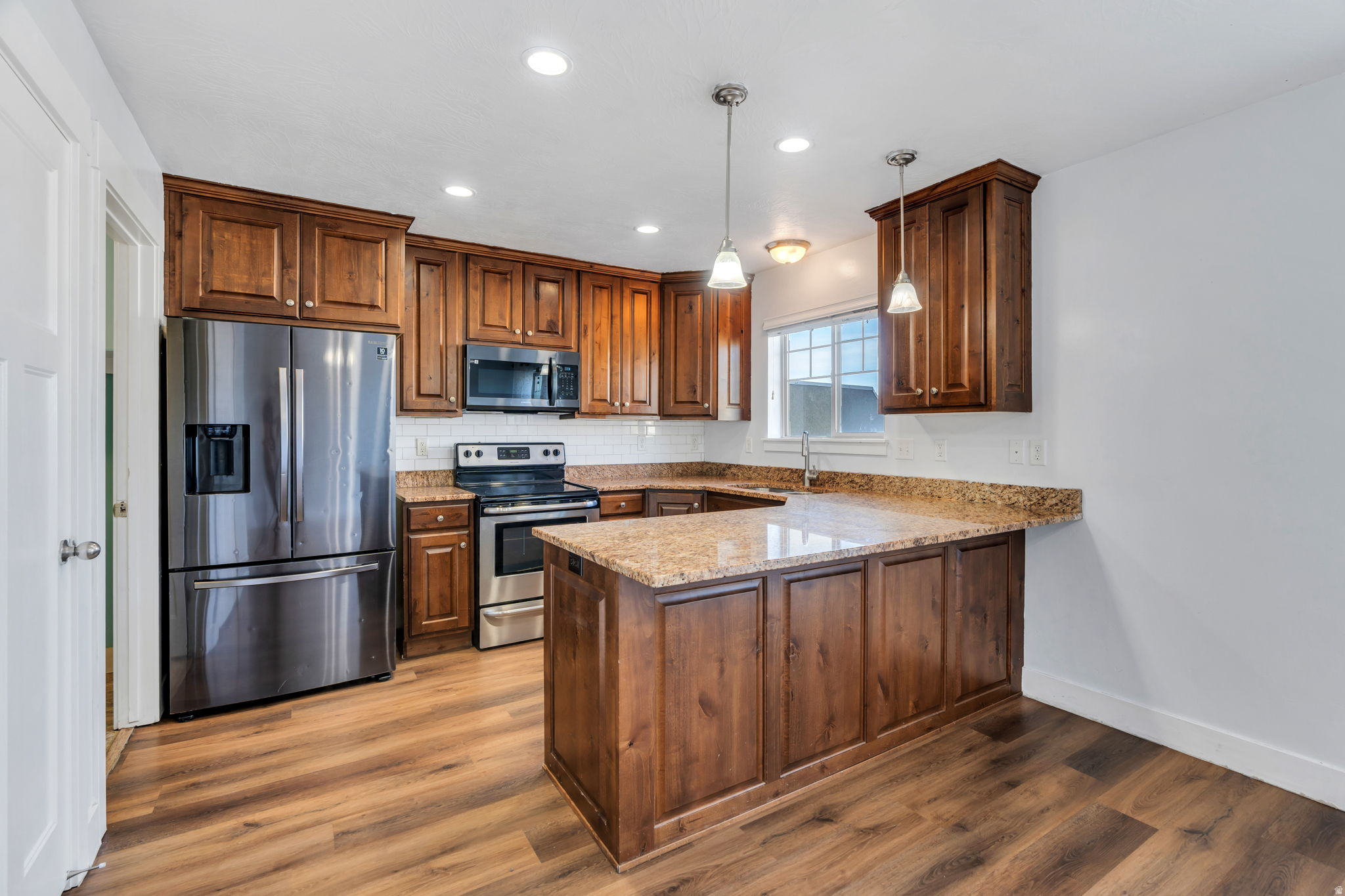 INDEPENDENCE AVENUE - Residential